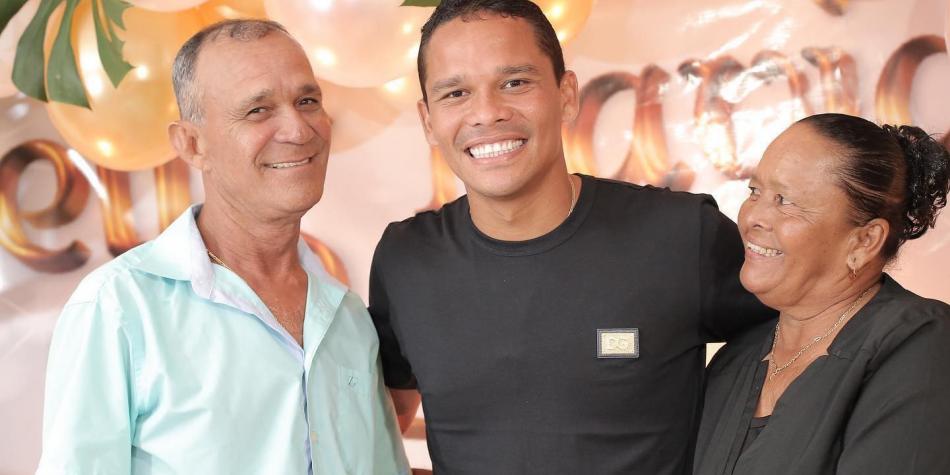 Fuerza goleador, falleció por Covid-19 la mamá de Carlos Bacca