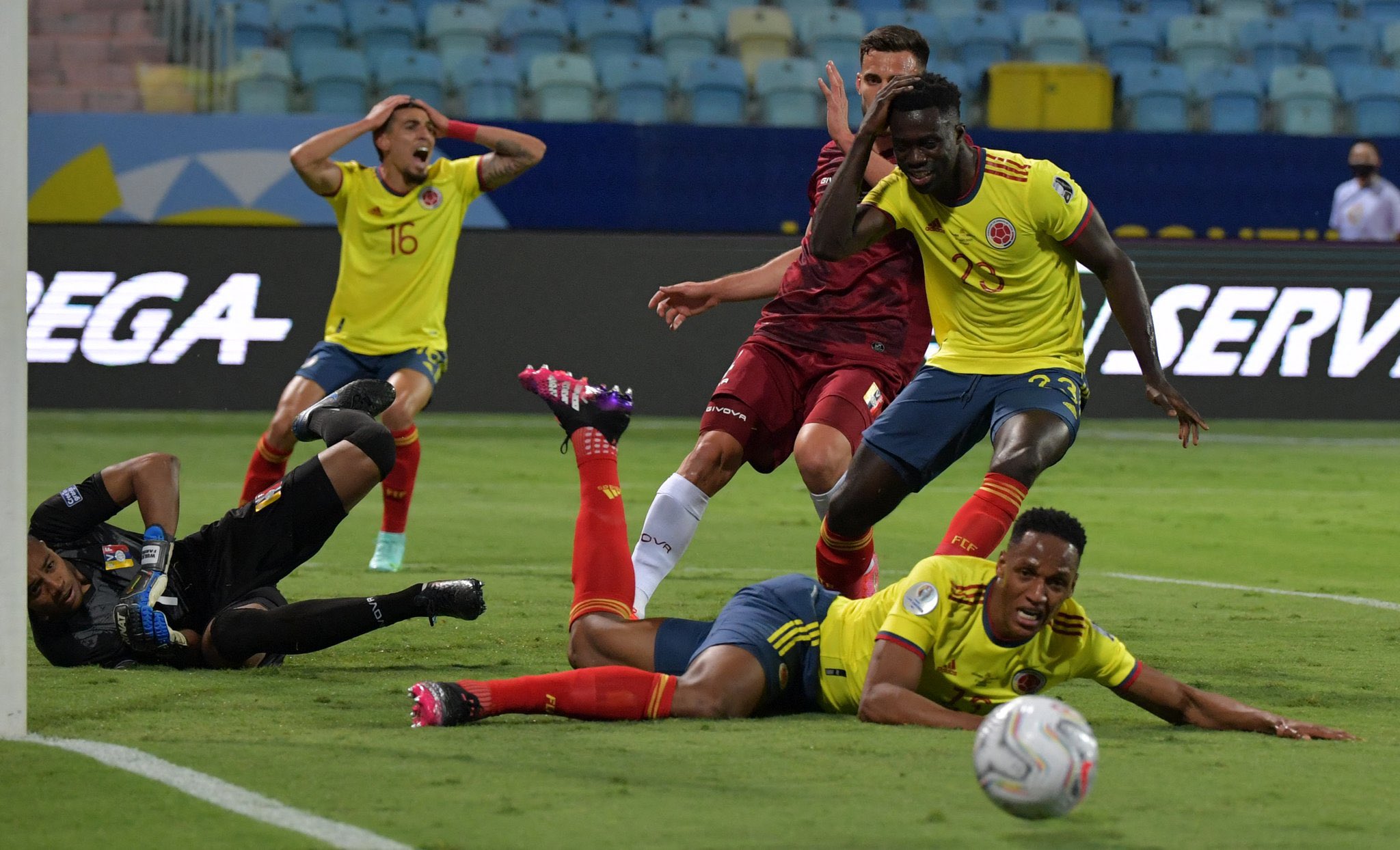Colombia no pasó del empate ante Venezuela, el portero de la vinotinto tapó de todo