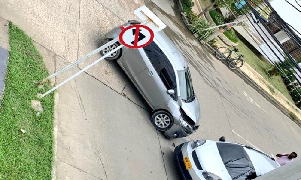 Choque de vehículos en el barrio La Castellana de Montería