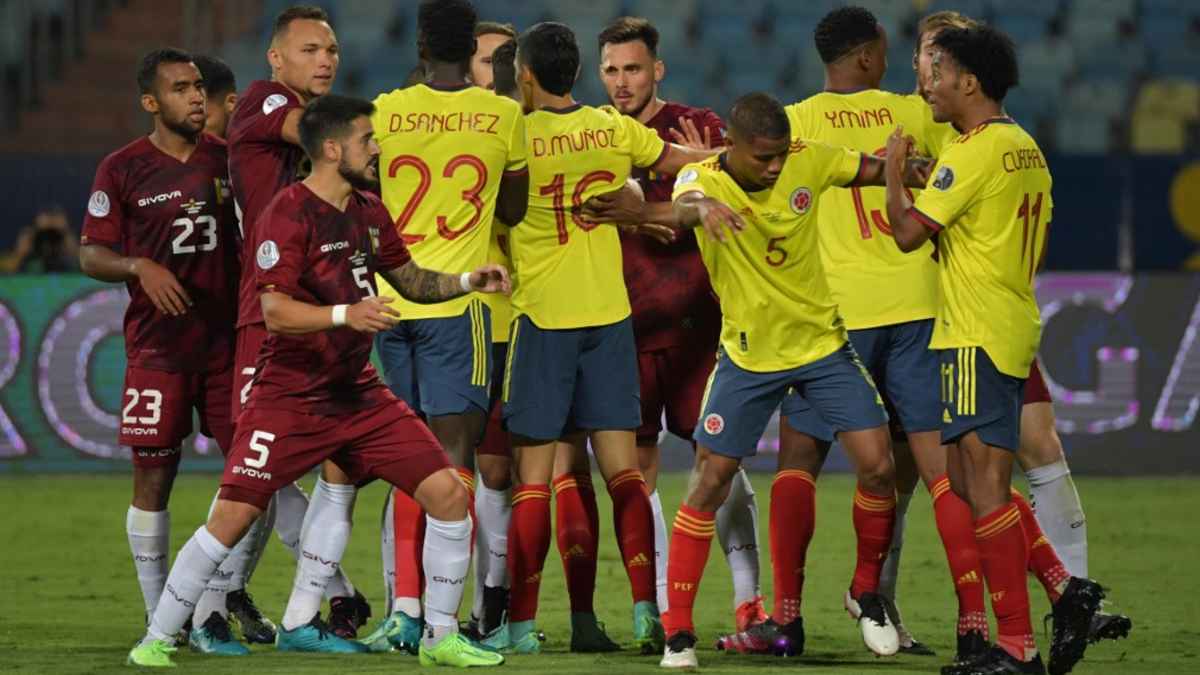 ¿Perjudicó a la tricolor? Se abre la polémica, el VAR no intervino en varias jugadas en el Colombia – Venezuela