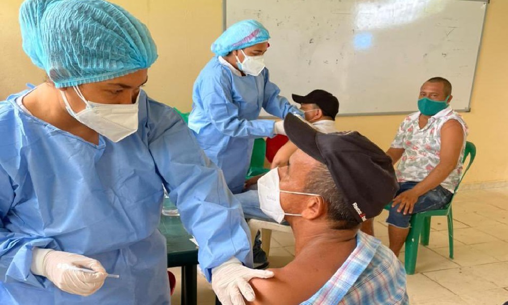 Personas con condiciones médicas en Montería pueden aplicarse la cuarta dosis contra el Covid-19