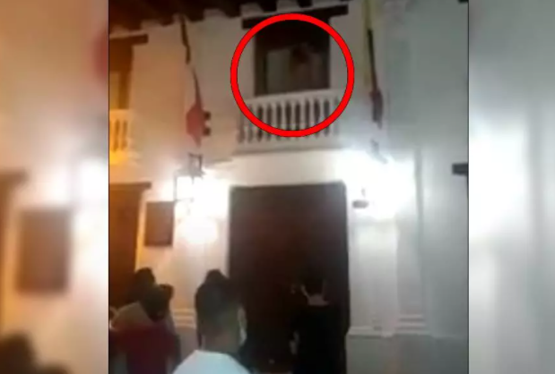 Multan a pareja que tuvo relaciones sexuales en un balcón en pleno Centro Histórico de Cartagena