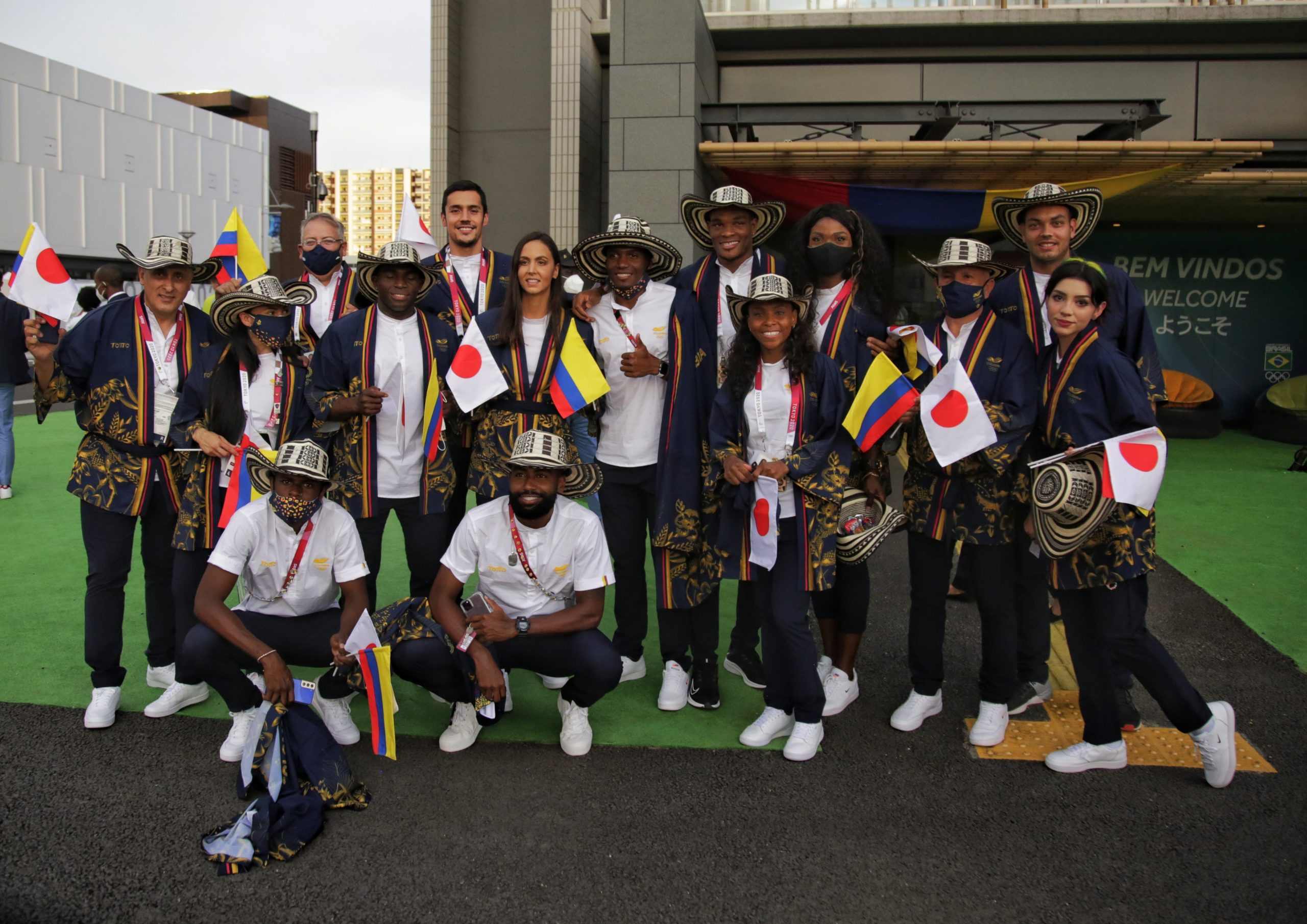 Qué orgullo, delegación colombiana lució el sombrero vueltiao en la inauguración de los Juegos Olímpicos
