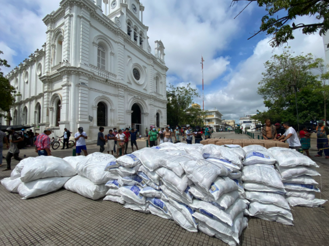 Población indígena concentrada en el parque Central de Montería recibió ayudas humanitarias