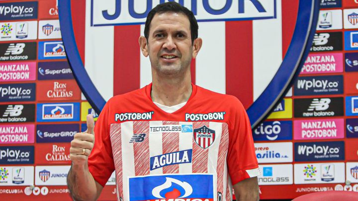 De la tricolor al tiburón, Arturo Reyes es nuevo técnico de Junior