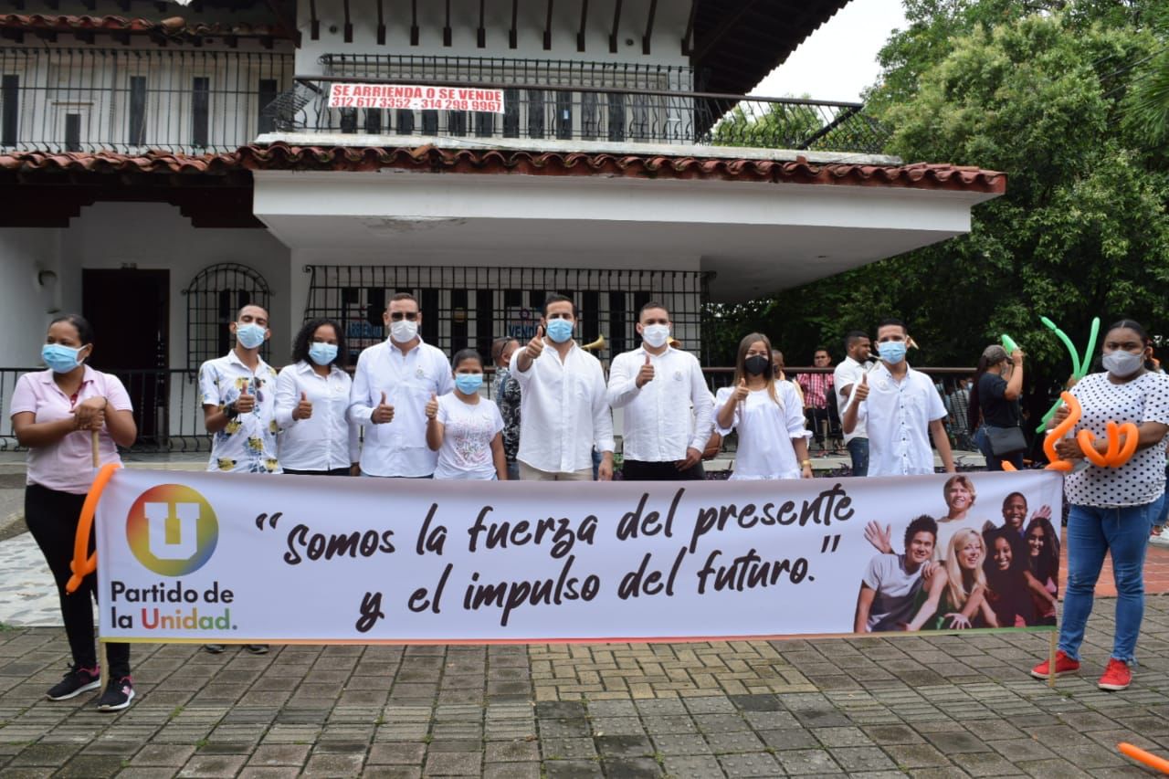 Congresista Erasmo Zuleta acompañó la inscripción de jovenes al Consejo de juventudes por Montería