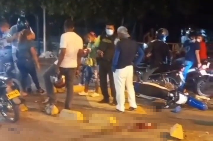 Motociclista sufrió fuerte accidente en la Avenida Circunvalar de Montería, quedó inconsciente
