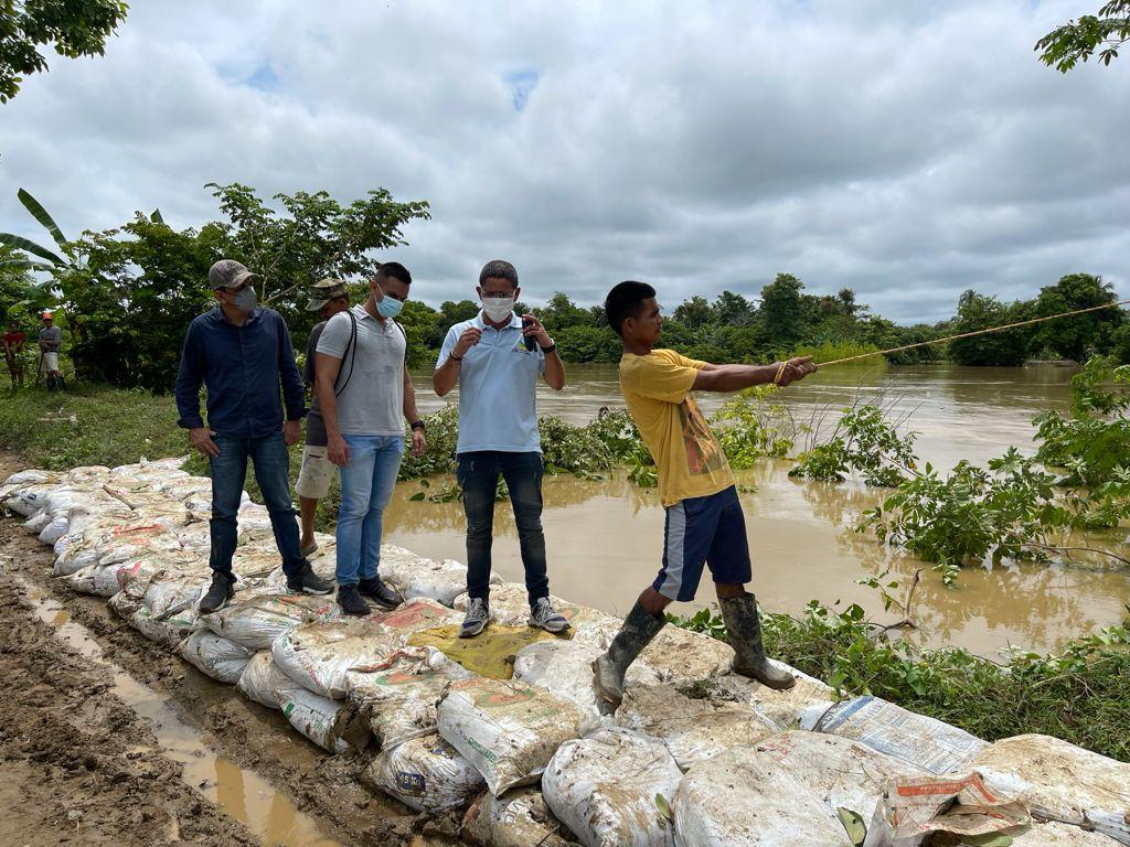 Alcalde de San Pelayo atiende emergencia presentada en el corregimiento Sabana Nueva