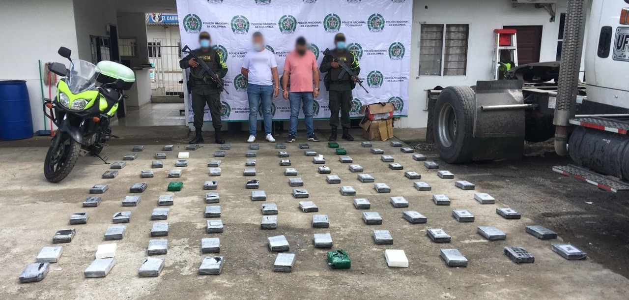 Duro golpe al narcotráfico: incautan 110 kilos de cocaína en la cabina de una tractomula en la vía Montería – Puerto Rey