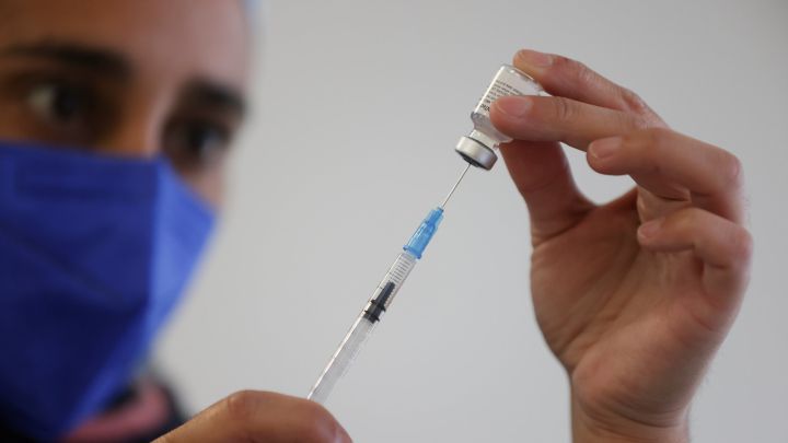 “Gobierno no puede avalar biológicos que no ha aplicado”: certificado digital no aplica para vacunados en el exterior