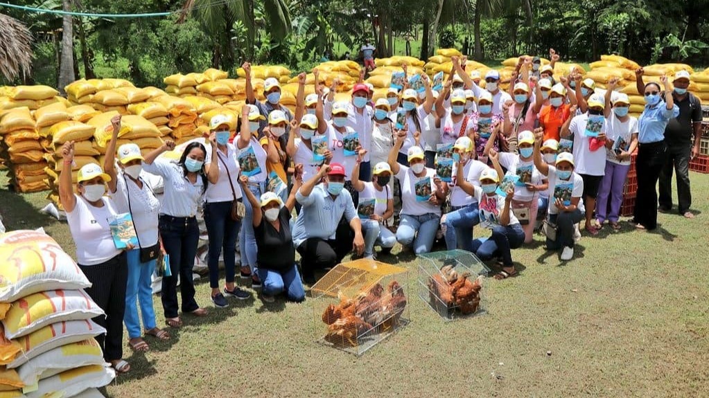 Gobernación sigue entregando unidades productivas, el turno fue para campesinos de la zona rural de Lorica