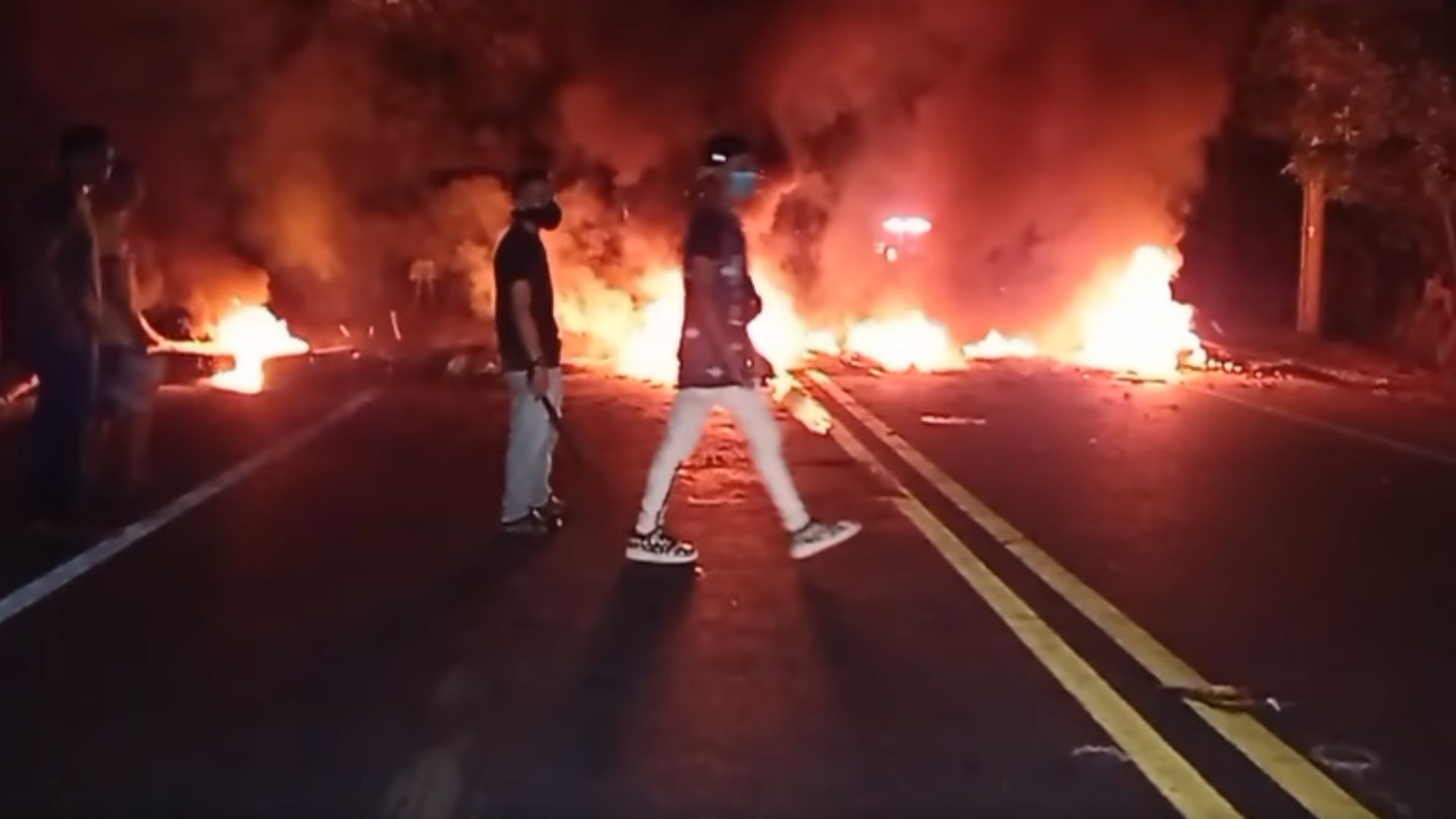 Tuvieron que bloquear la vía Planeta Rica – Buenavista para que Afinia les colocara la luz