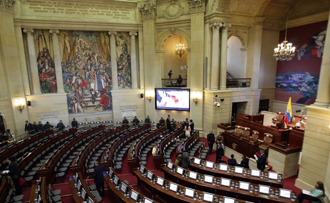 Congreso aprobó suspensión temporal de la ley de garantías