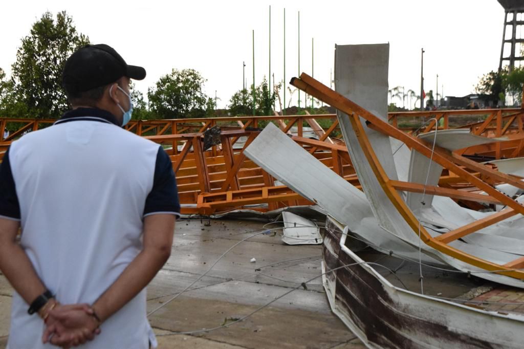Alcalde de Sahagún inspeccionó daños causados tras fuerte vendaval