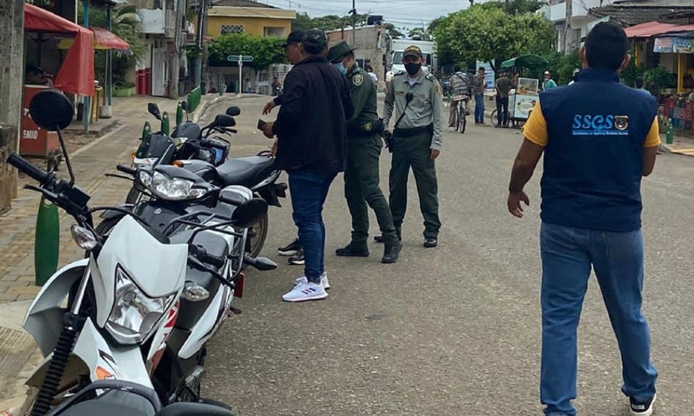 En estos días regirá en Planeta Rica la prohibición del parrillero hombre en moto