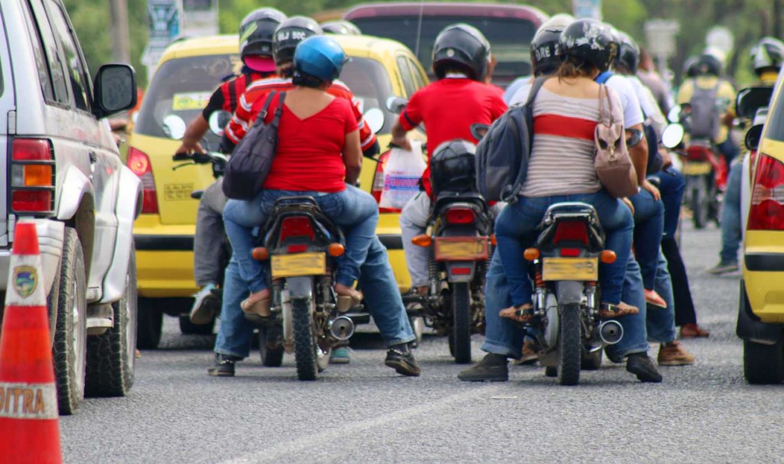 Cordobeses inconformes por restricción de motocicletas con parrillero durante Cumbre de Alcaldes y Gobernadores en Montería