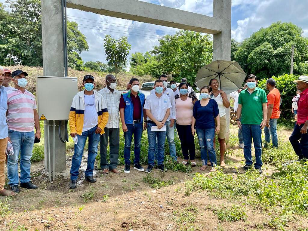 Alcalde de San Pelayo Junto a la CVS entregan punto de abastecimiento de agua en el corregimiento de Buenos Aires