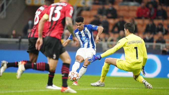 Lucho Díaz intratable con el Porto, marcó un golazo en el empate ante Milan por Champions