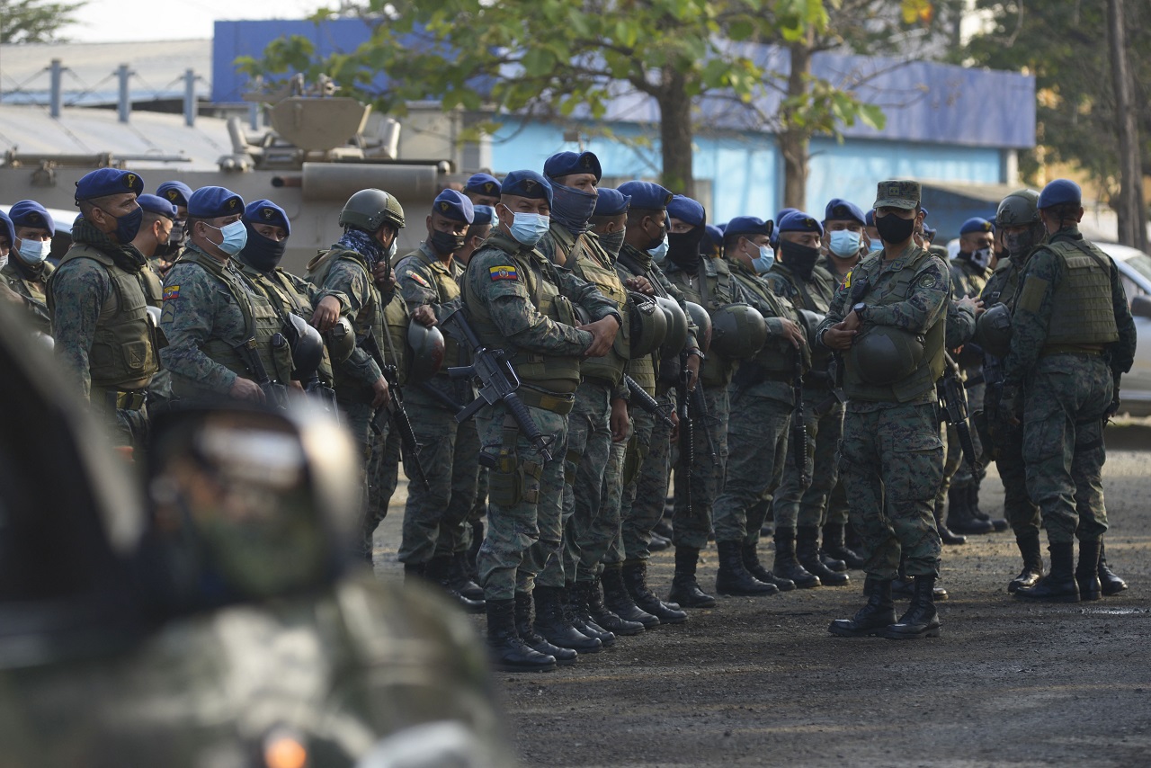 Tres colombianos murieron durante motín en cárcel de Ecuador