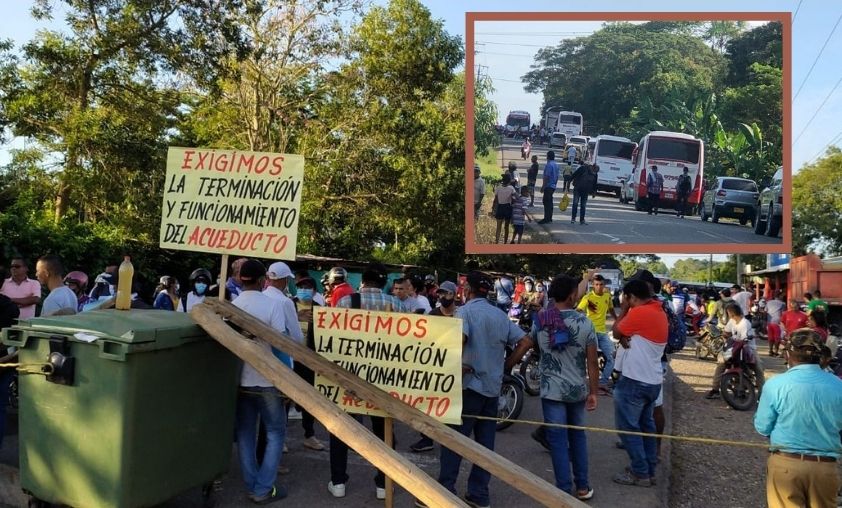 Bloquean vía Montería – Tierralta a la altura de San Anterito, exigen culminación de acueducto