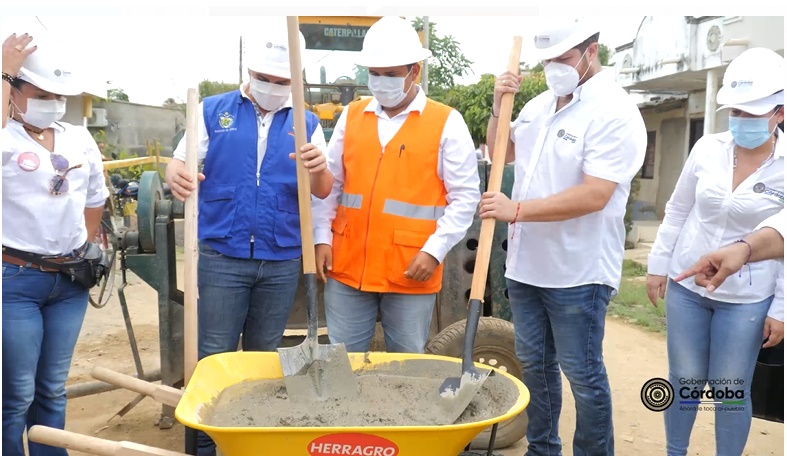 Incian obras de pavimentación de la vía que comunica los corregimientos Mateo Gómez y Garzones