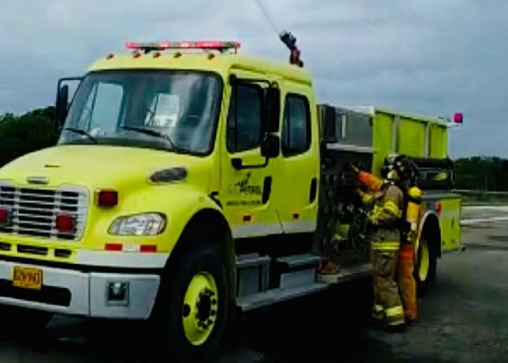 Delincuentes hurtaron carro de bomberos de Ecopetrol