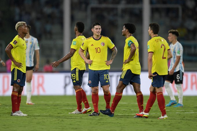 Catar más lejos que nunca, Colombia cayó en Argentina y quedó prácticamente eliminada