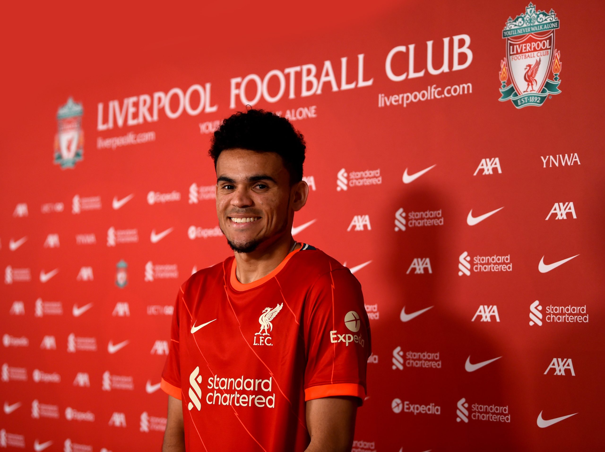 “Cero inglés… no problem”: Luis Díaz ya se presentó en el Liverpool, fue recibido por Klopp