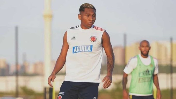 En Escocia le dan hasta con el balde a Rueda por convocar y no usar al cordobés Alfredo Morelos