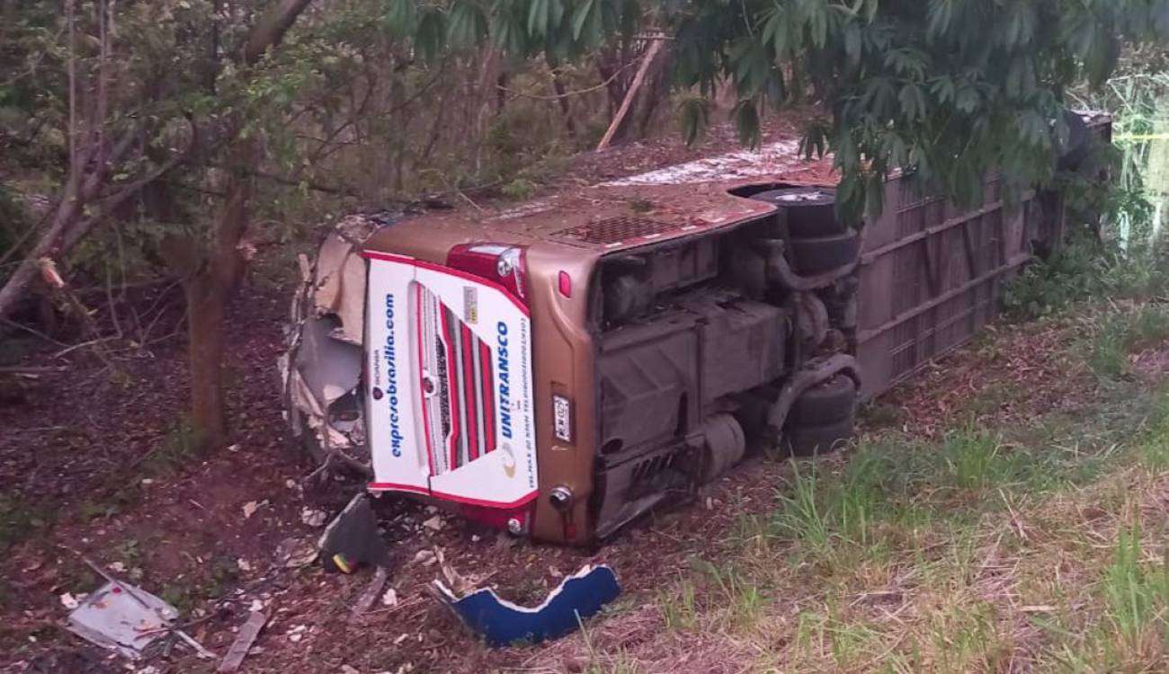 Accidente de bus que cubría la ruta Barranquilla – Mompox dejo seis muertos y varios heridos