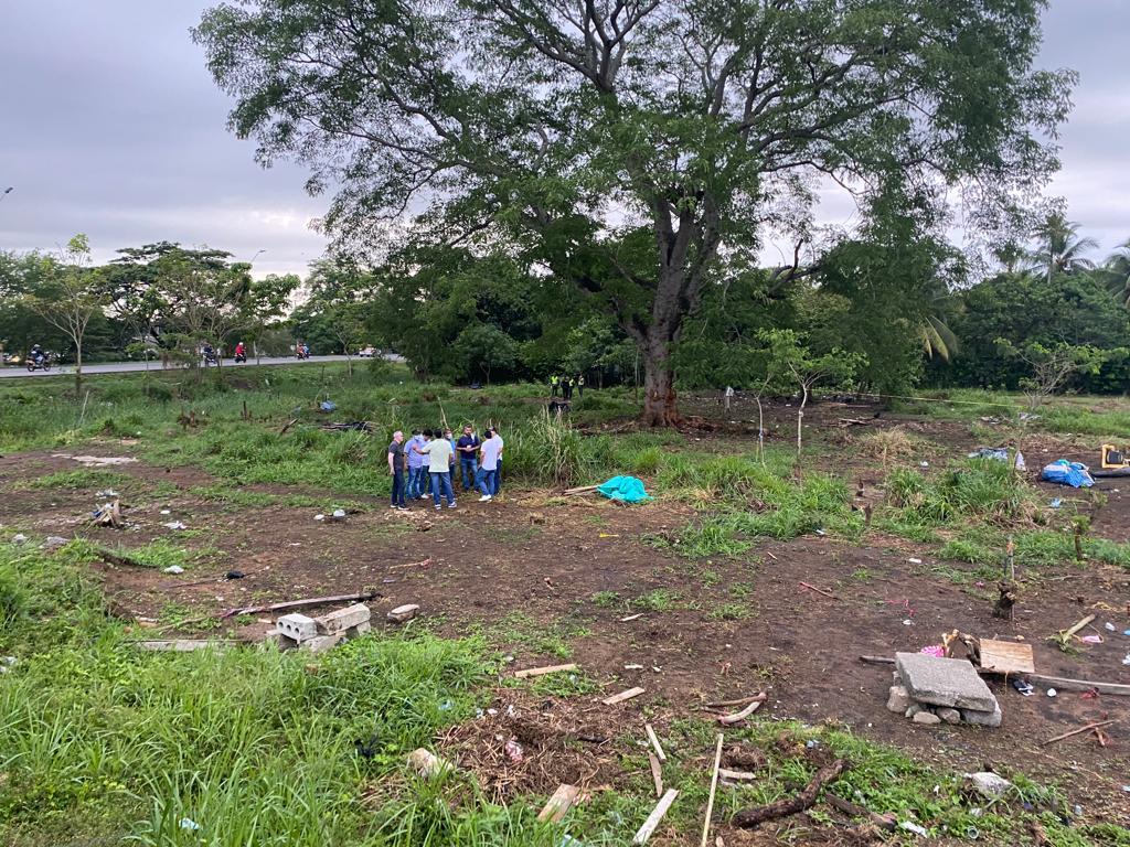 Más de 400 personas desalojaron predios invadidos en sector de Cantaclaro en Montería