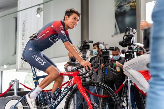 Listo para volver a la acción profesional, Egan Bernal está curado de su fractura