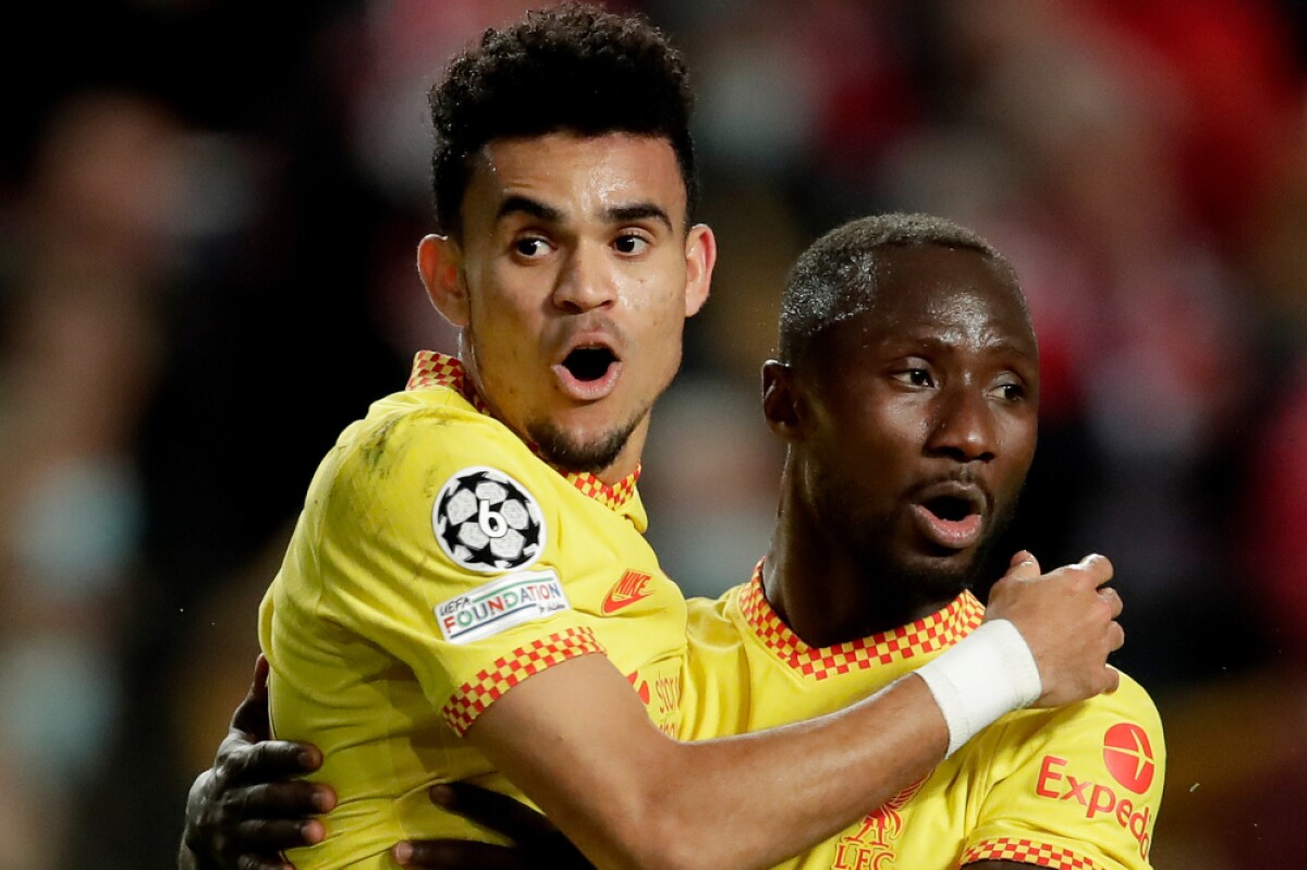 Asistencia y gol de Luis Díaz en el triunfo del Liverpool frente a Benfica por Champions