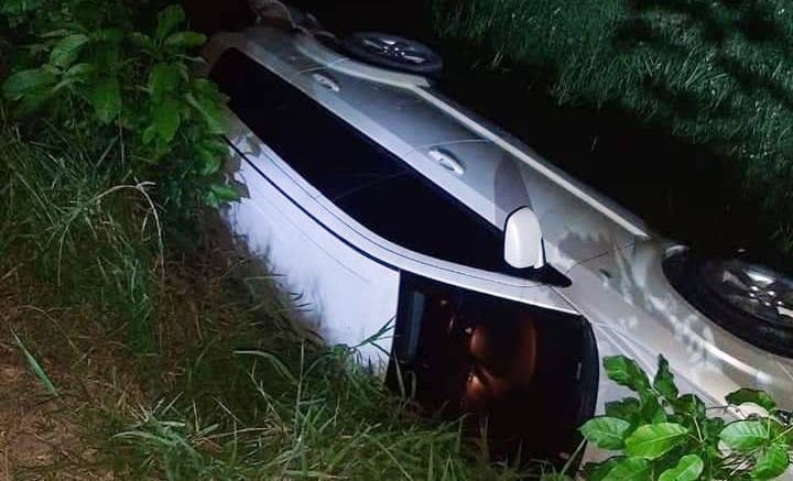 Vehículo quedó en el separador tras salirse de la doble calzada Montería – Lorica