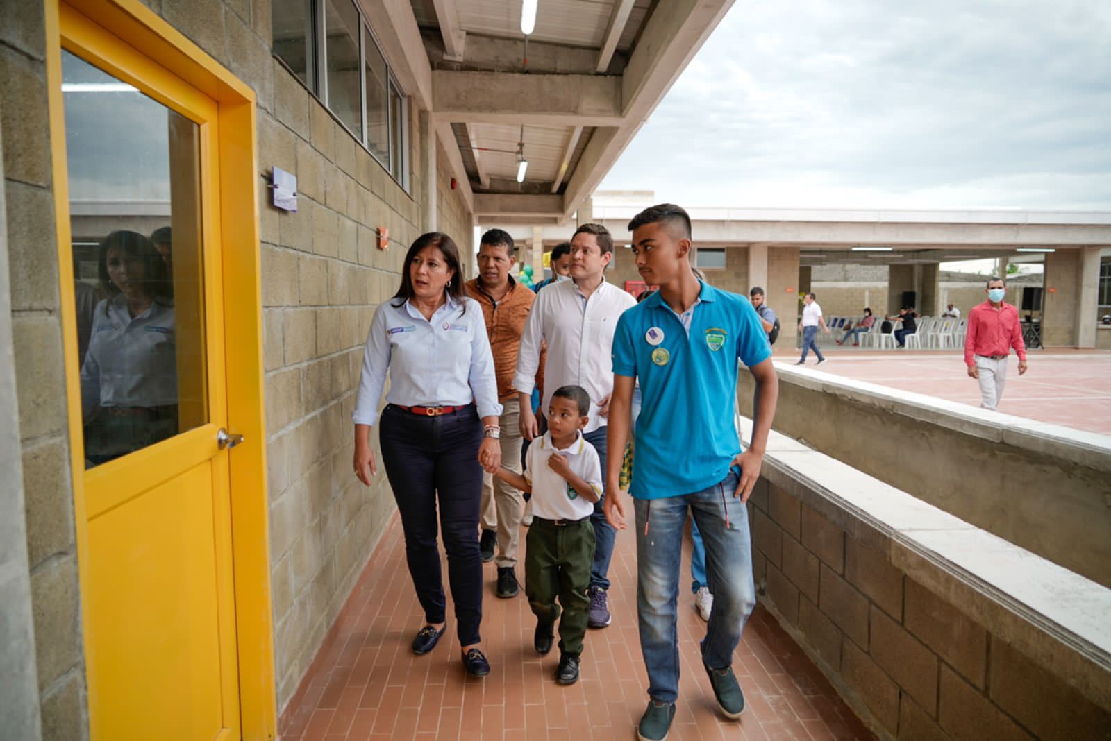 Estudiantes de la I.E. Róbinson Pitalúa en Montería podrán disfrutar de nuevas aulas y baterías sanitarias