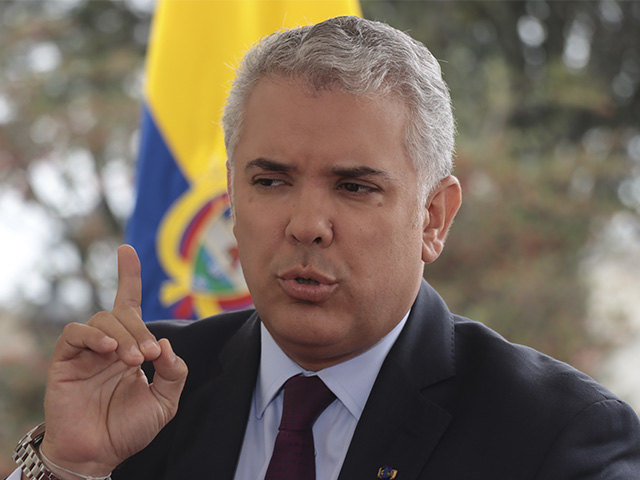 “Nicolás Maduro no entrará a Colombia mientras yo sea presidente”: Duque habla sobre posesión de Petro