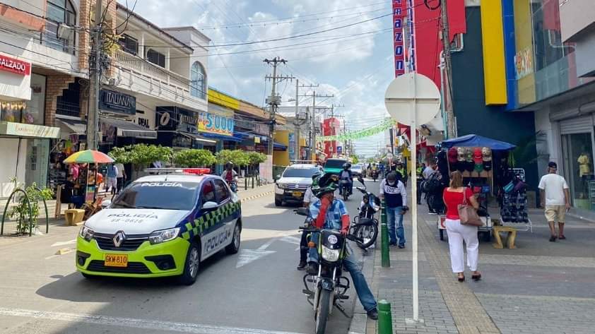 El comercio en Montería continúa en completa normalidad tras finalizar el paro armado