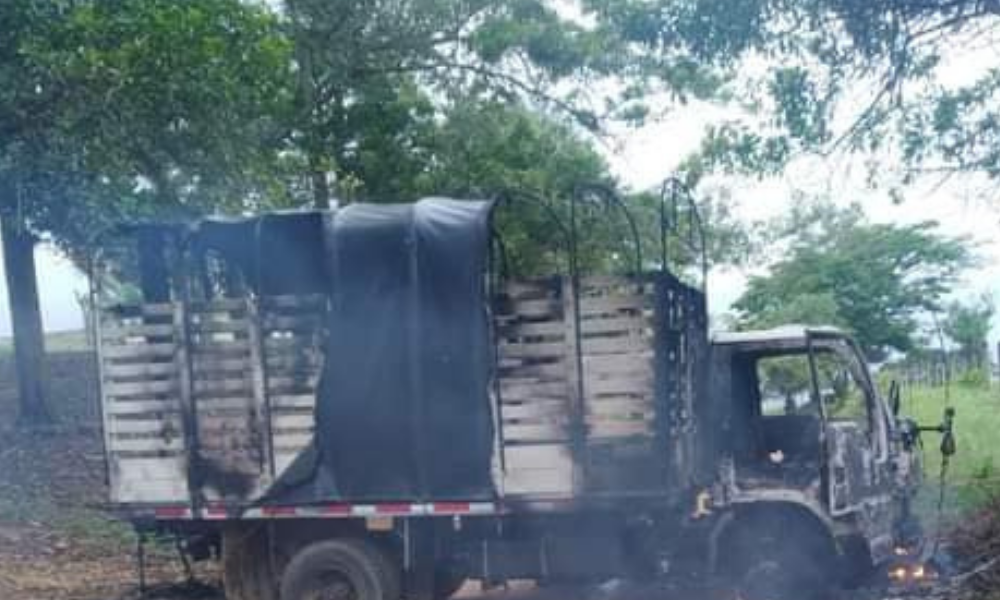 Más de 11 vehículos han sido incinerados en Córdoba durante el paro armado