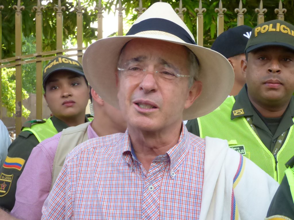 Autoridades tras la pista de ladrones que cometieron hurto en la finca del expresidente Álvaro Uribe