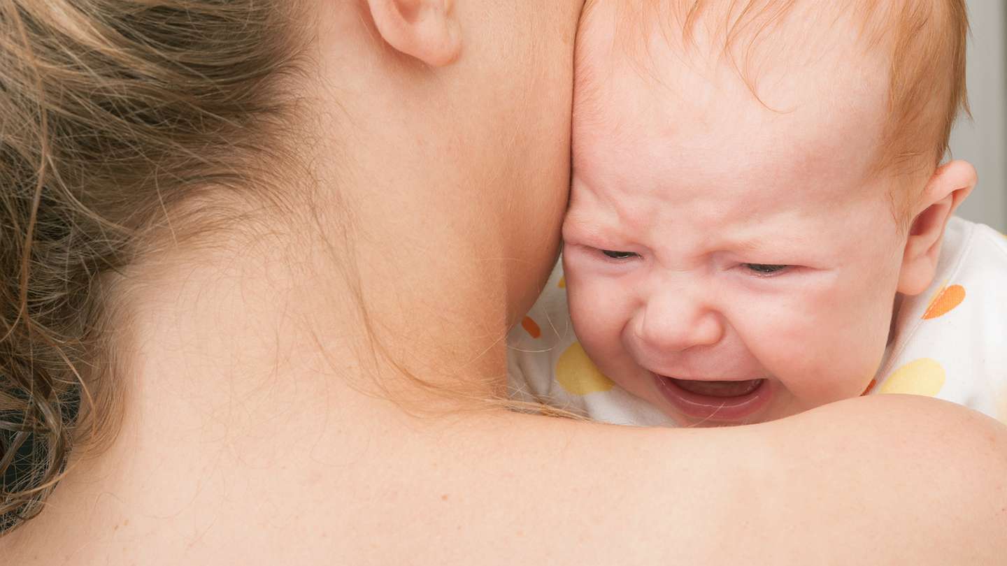 Mucho cuidado: zarandear a un niño podría dar cárcel, Corte determinó que es delito