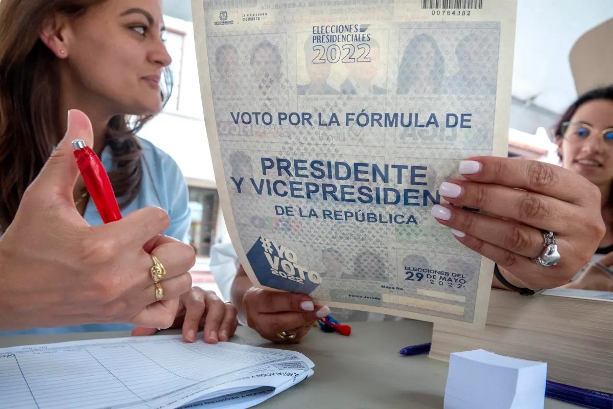Votación histórica en unas presidenciales, Colombia superó el umbral de los 20 millones de sufragios