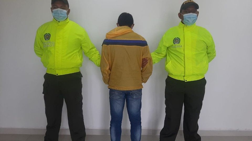 Mototaxista habría abusado de sus tres hijastras en Montería