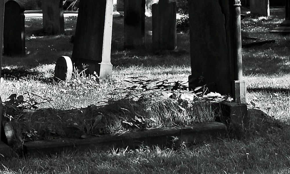 Habitantes de Juan XXIII no soportan el mal estado y los fuertes olores del cementerio