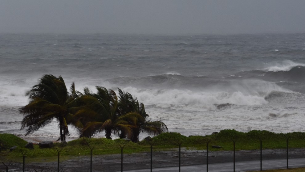 Se elevó el nivel de emergencia por la tormenta tropical en el Caribe