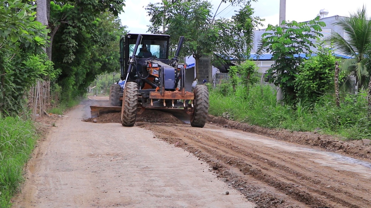 A toda máquina iniciaron los trabajos en recuperación  en la vía a Sierra Chiquita y Jaraquiel