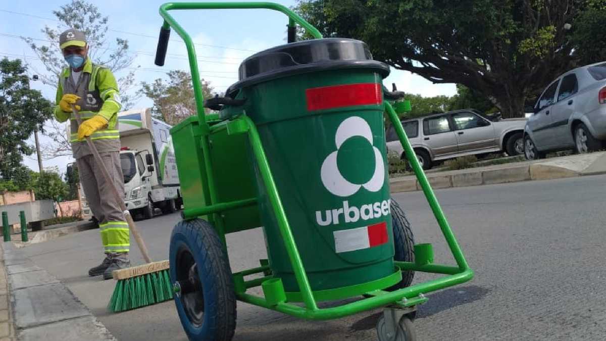 Pese a los bloqueos en la entrada del relleno, Urbaser dice seguir adelante con sus planes de contingencia