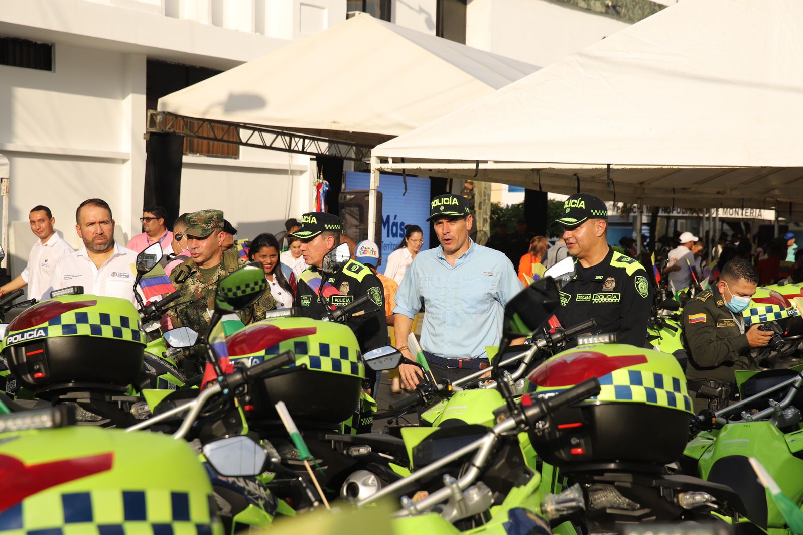 Alcalde de Montería entregó nuevo parque automotor para fortalecer capacidad operativa de la Policía