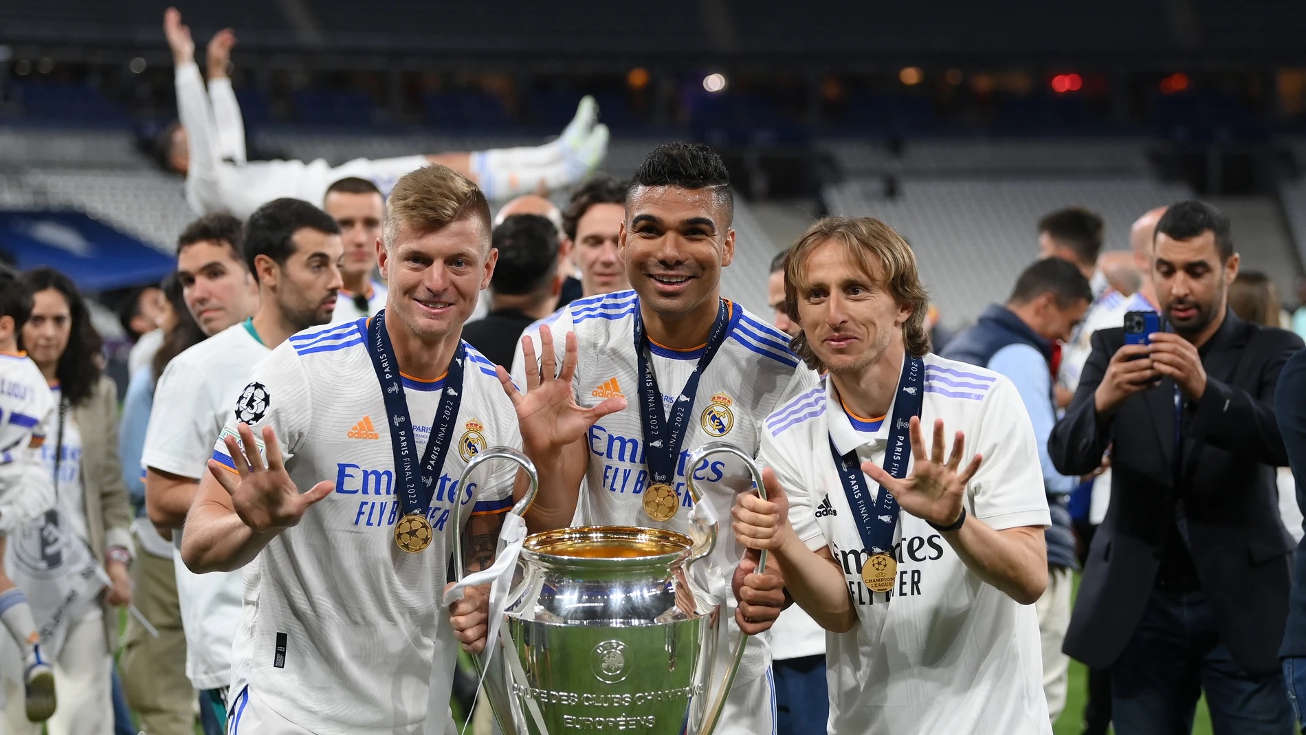 Adiós al ‘Triángulo de las Bermudas’ del Real Madrid, Casemiro se va al Manchester United