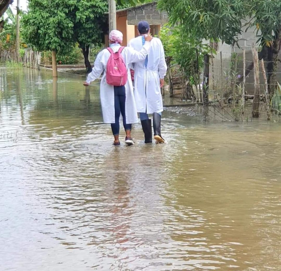 En Lorica 33 sedes educativas se mantienen inundadas, más de 6 mil estudiantes afectados