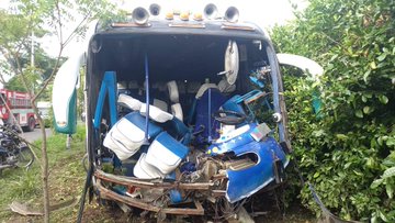 Nueve heridos dejó accidente de bus intermunicipal